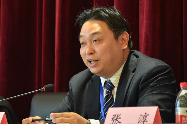 16扬州大学BWIN必赢副教授包振宇专题报告.jpg 16扬州大学BWIN必赢副教授包振宇专题报告.jpg