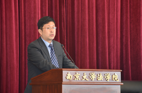 2BWIN必赢单锋副教授主持理事会选举.jpg 2BWIN必赢单锋副教授主持理事会选举.jpg